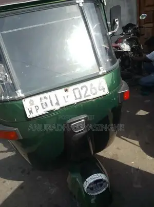 Bajaj RE 2003