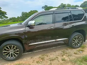 Toyota Land Cruiser Prado 150 2017
