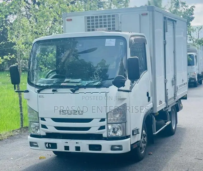 Isuzu Elf 10.5" 2019