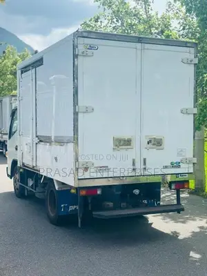 Mitsubishi Canter 10.5" 2019
