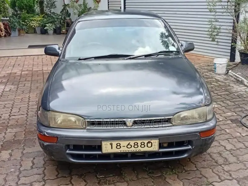 Toyota Corolla AE100 1992