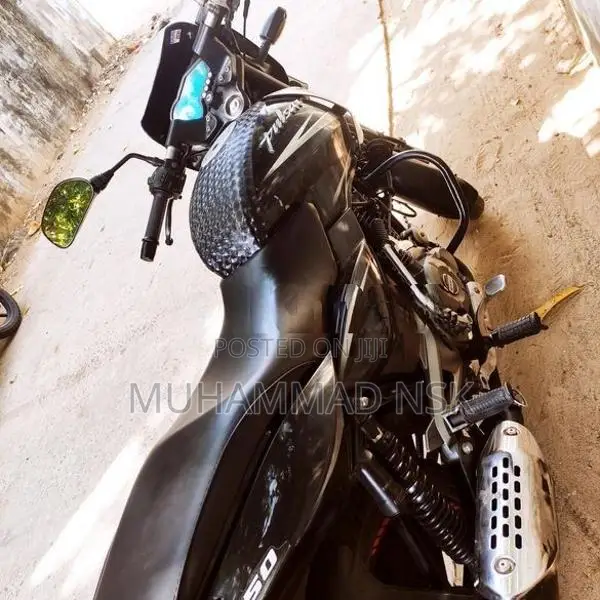 Bajaj Pulsar 150 2018