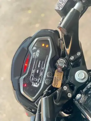 Bajaj Pulsar NS200 2025