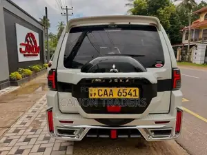 Mitsubishi Montero Spare Wheel Cover
