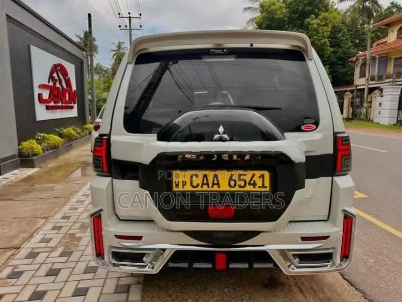 Mitsubishi Montero Spare Wheel Cover