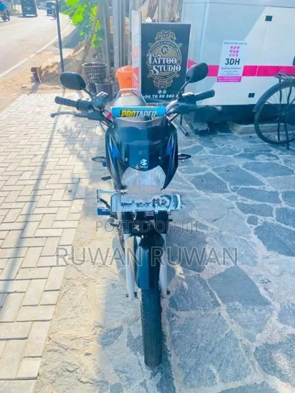 Bajaj CT100 2004