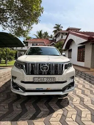 Toyota Land Cruiser Prado TXL 2013