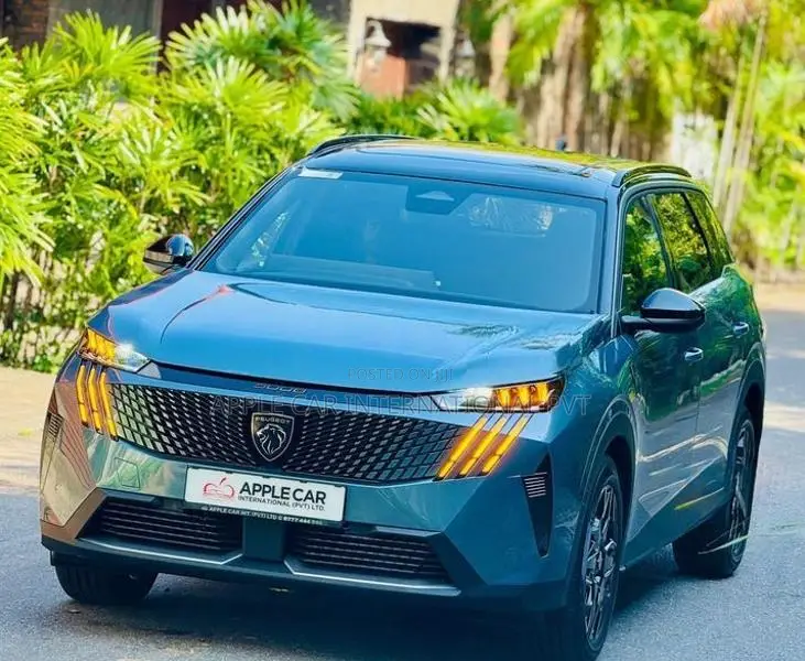 Peugeot 5008 Premium GTLine Gold 2025