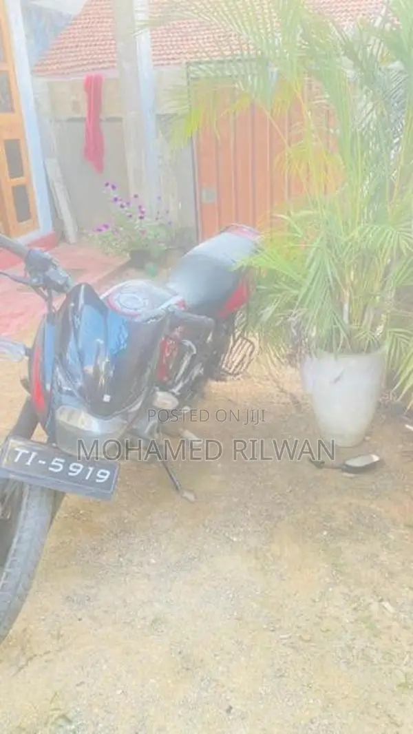 Bajaj Pulsar 180 2006