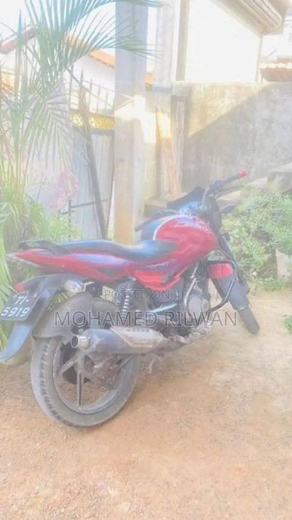 Bajaj Pulsar 180 2006