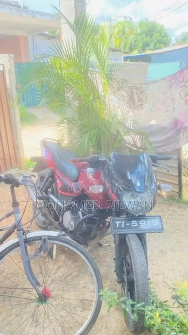 Bajaj Pulsar 180 2006