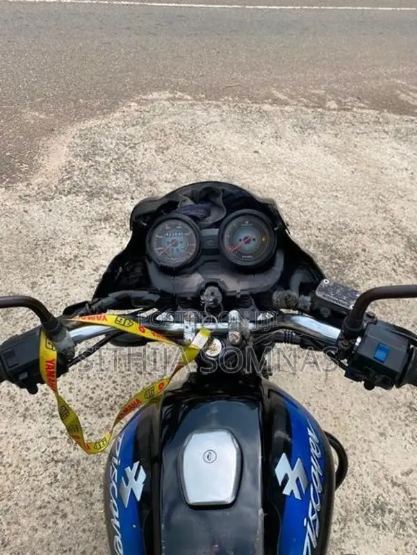 Bajaj Discover 150 2012