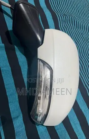Toyota Prius Side Mirror Set