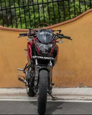 Honda CB Hornet 2016
