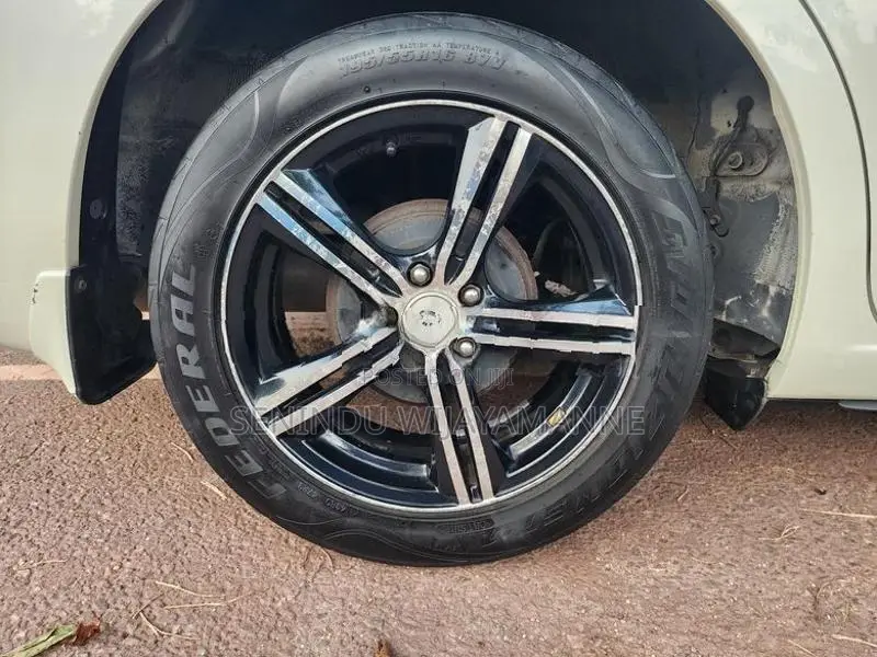 Toyota Premio 2016