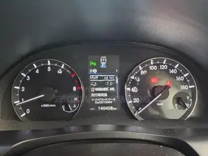 Toyota Premio 2016