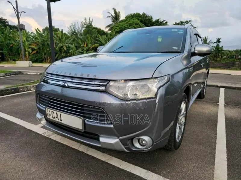 Mitsubishi Outlander 2014