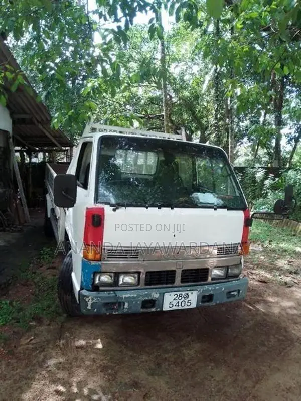 Isuzu Elf Custom 1979