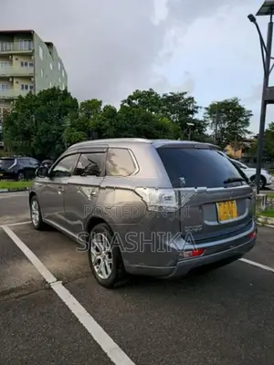 Mitsubishi Outlander 2014