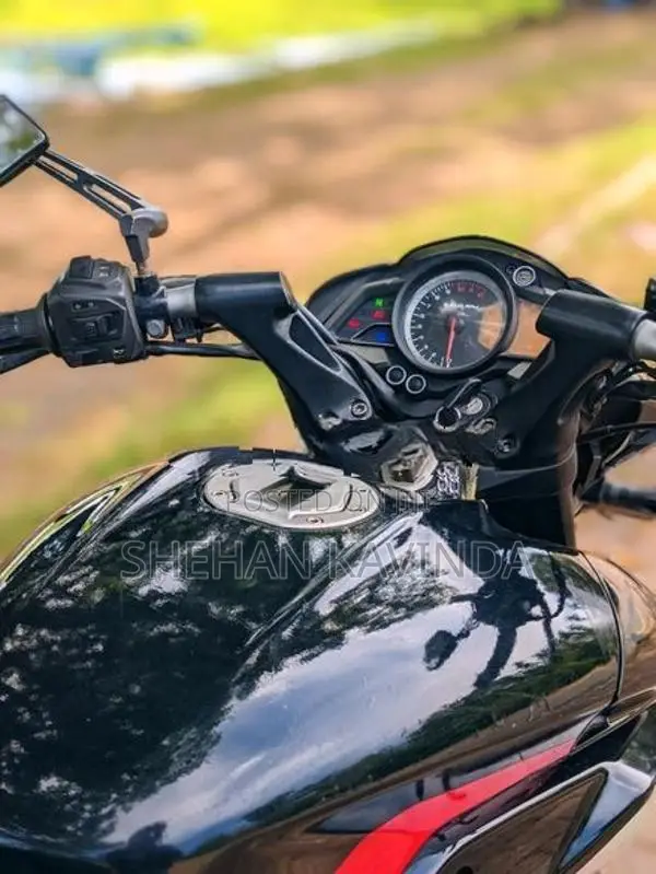 Bajaj Pulsar NS160 2017