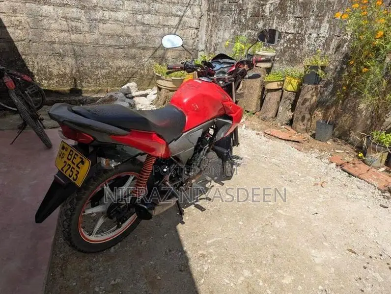 Honda Twister 2017