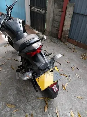 Honda CB Hornet 2016