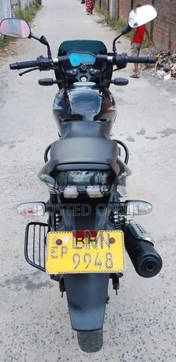 Bajaj Pulsar 150 2018