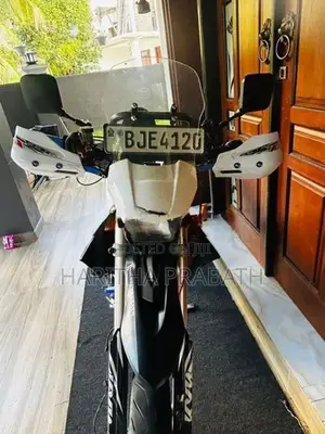 Kawasaki D Tracker 2004