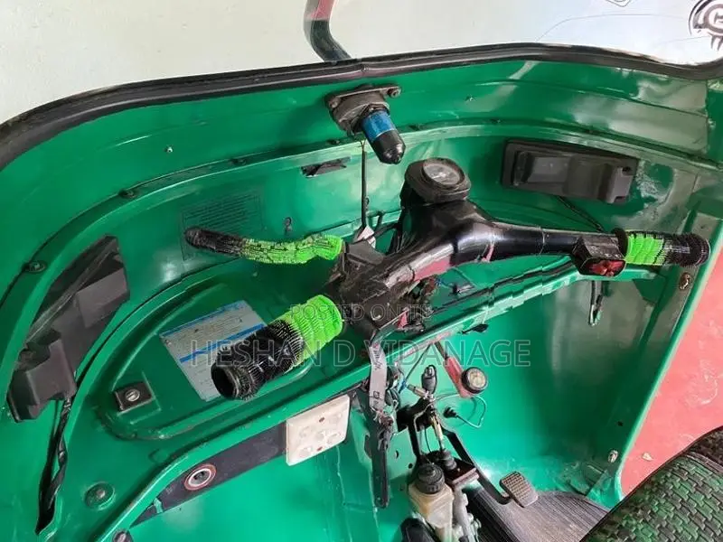 Bajaj RE 2 Stroke 2006