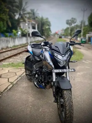 Bajaj Pulsar NS200 2025