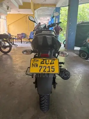 Bajaj Pulsar 150 2015