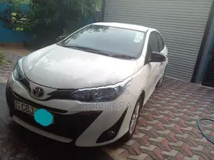 Toyota Yaris Ativ 2019