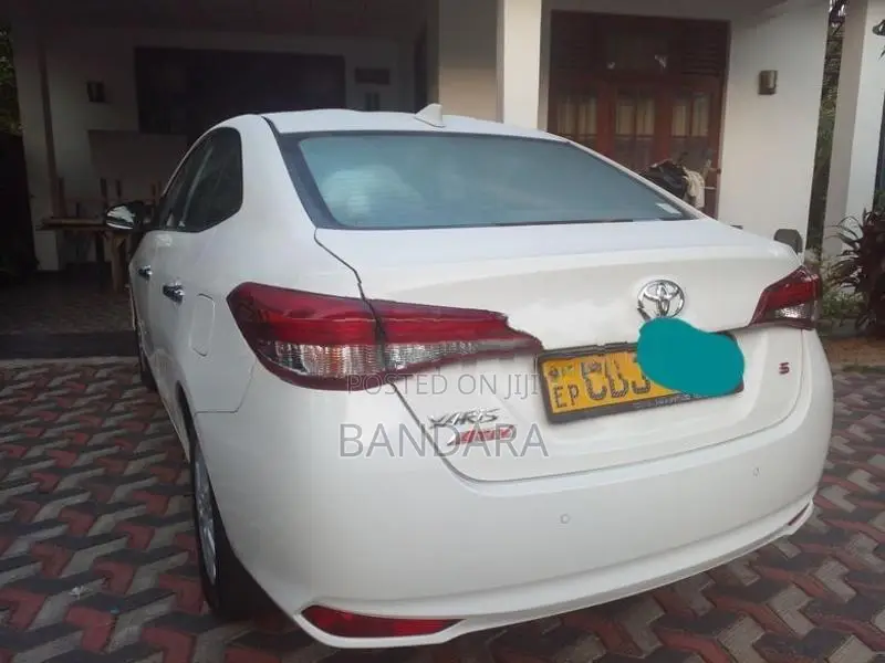 Toyota Yaris Ativ 2019