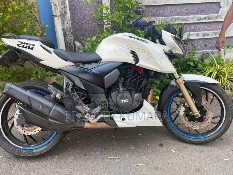 TVS Apache 2017