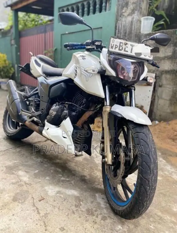 TVS Apache 2017