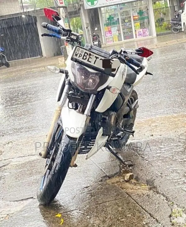 TVS Apache 2017