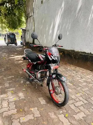 Bajaj CT100 2014