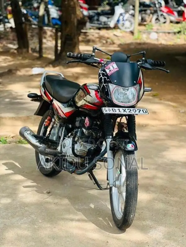 Bajaj CT100 2020