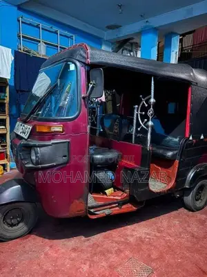 Bajaj RE 2014