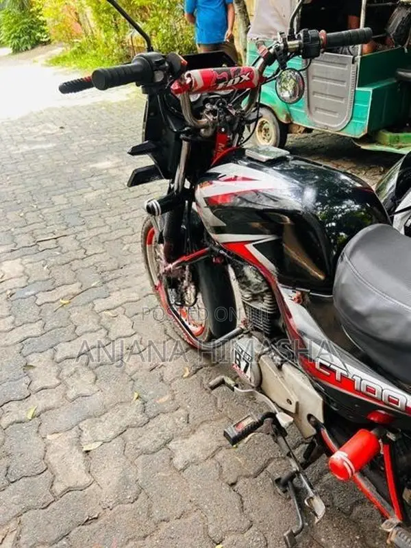 Bajaj CT100 2014