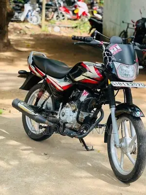Bajaj CT100 2020