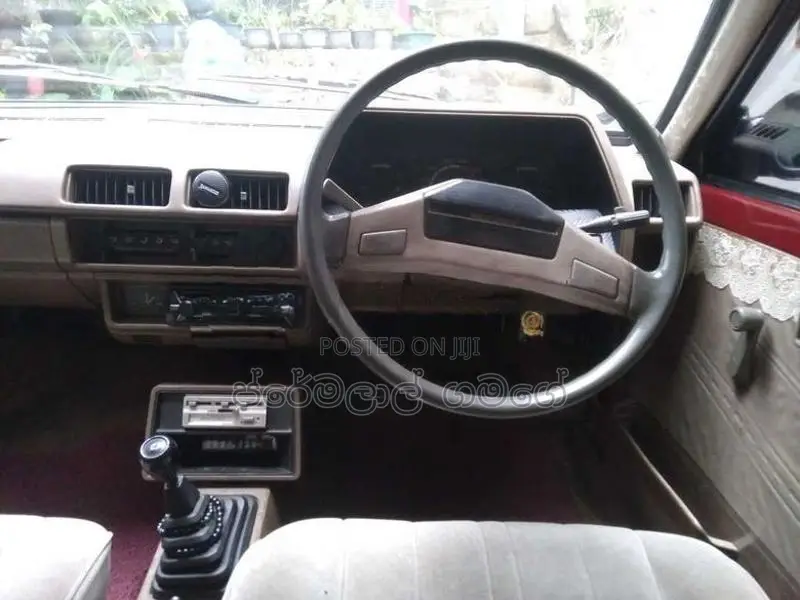 Nissan Sunny 1984