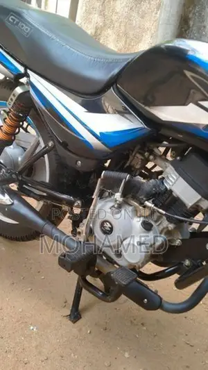 Bajaj CT100 2022