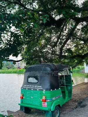 Bajaj RE 1999
