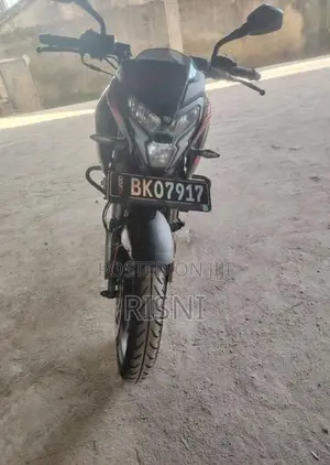 Bajaj Pulsar NS200 2025