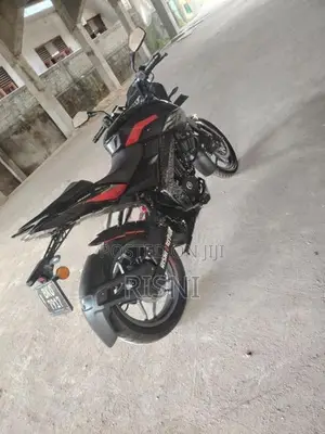 Bajaj Pulsar NS200 2025