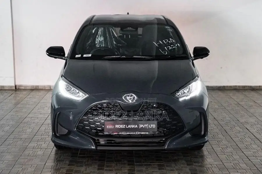 Toyota Yaris G LED 4WAY BSM 2026