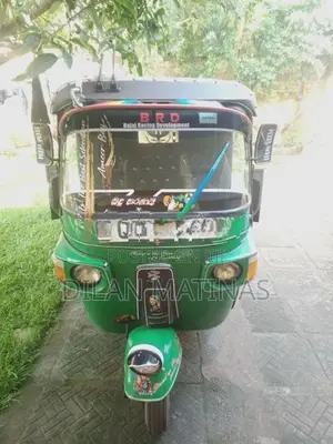 Bajaj RE 2010