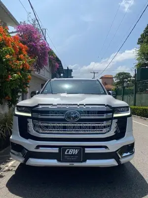 Toyota Land Cruiser 2024