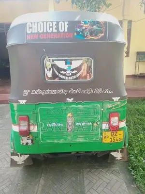 Bajaj RE 2010